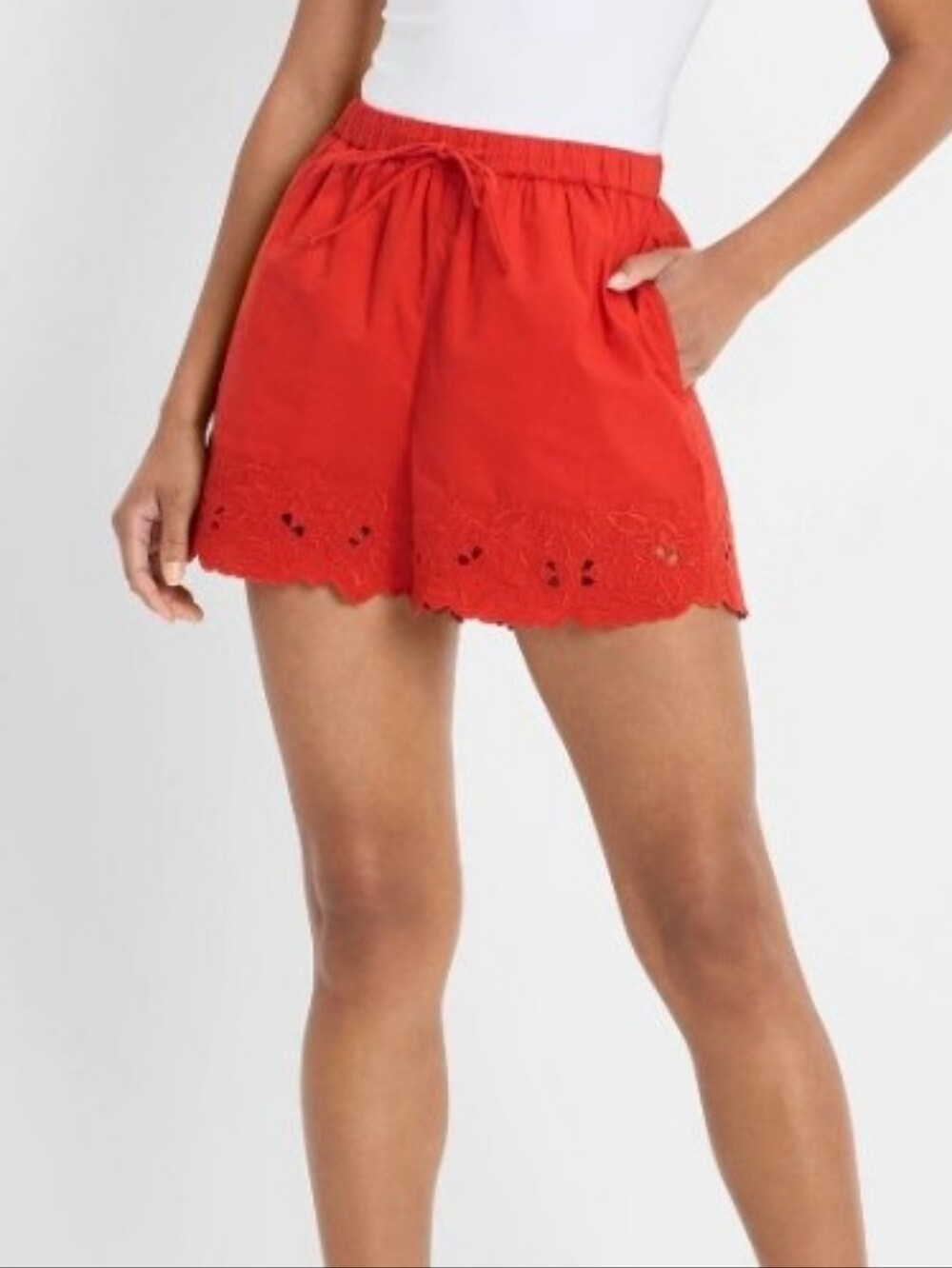New Red Eyelet Hem Drawstring Women’s Shorts